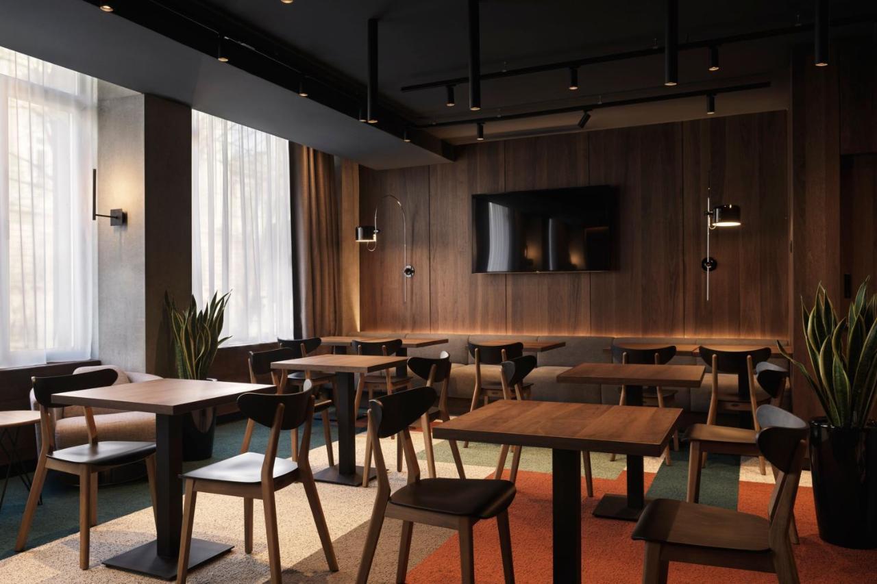 Moxy Belgrade Hotel Exterior foto