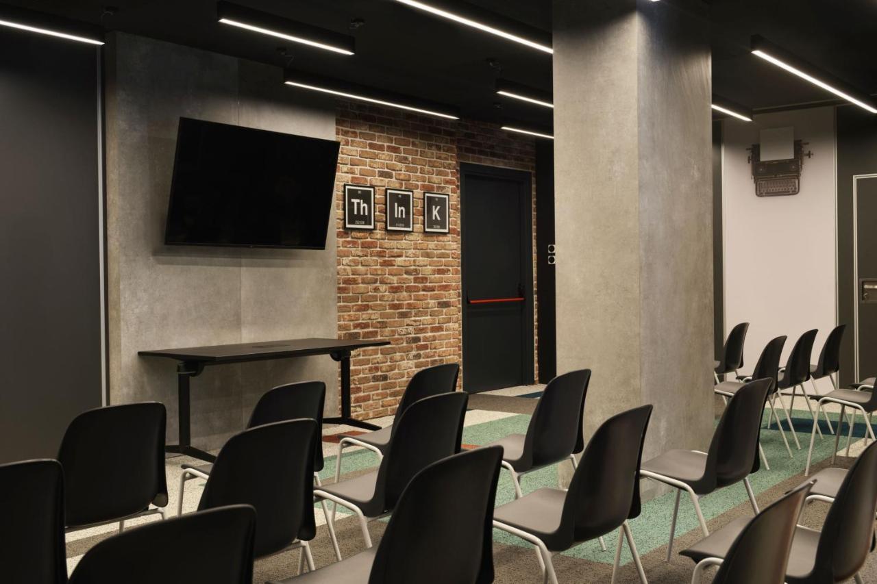 Moxy Belgrade Hotel Exterior foto