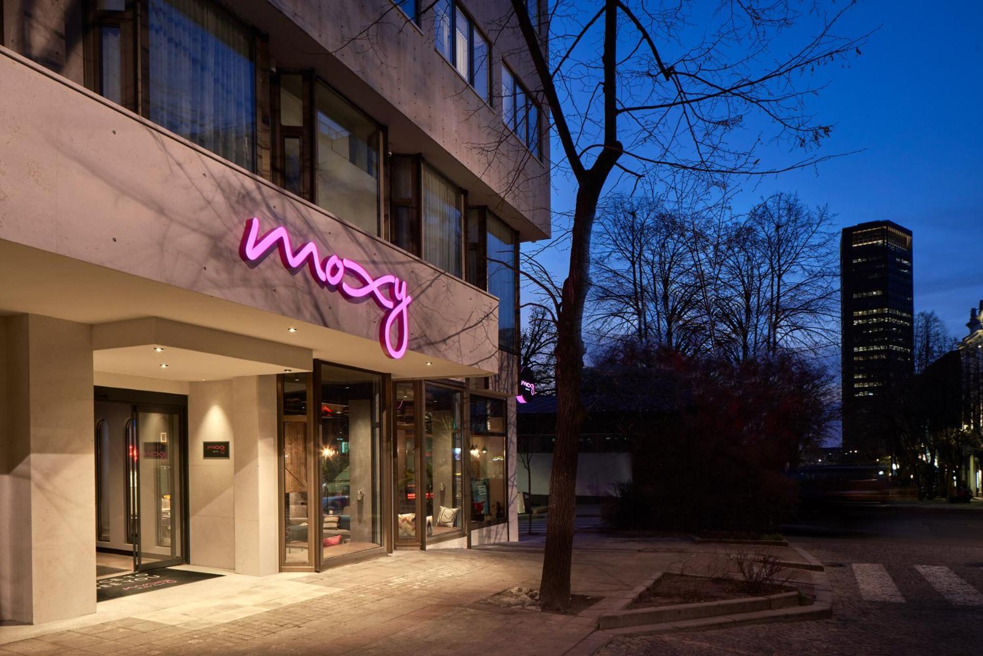 Moxy Belgrade Hotel Exterior foto